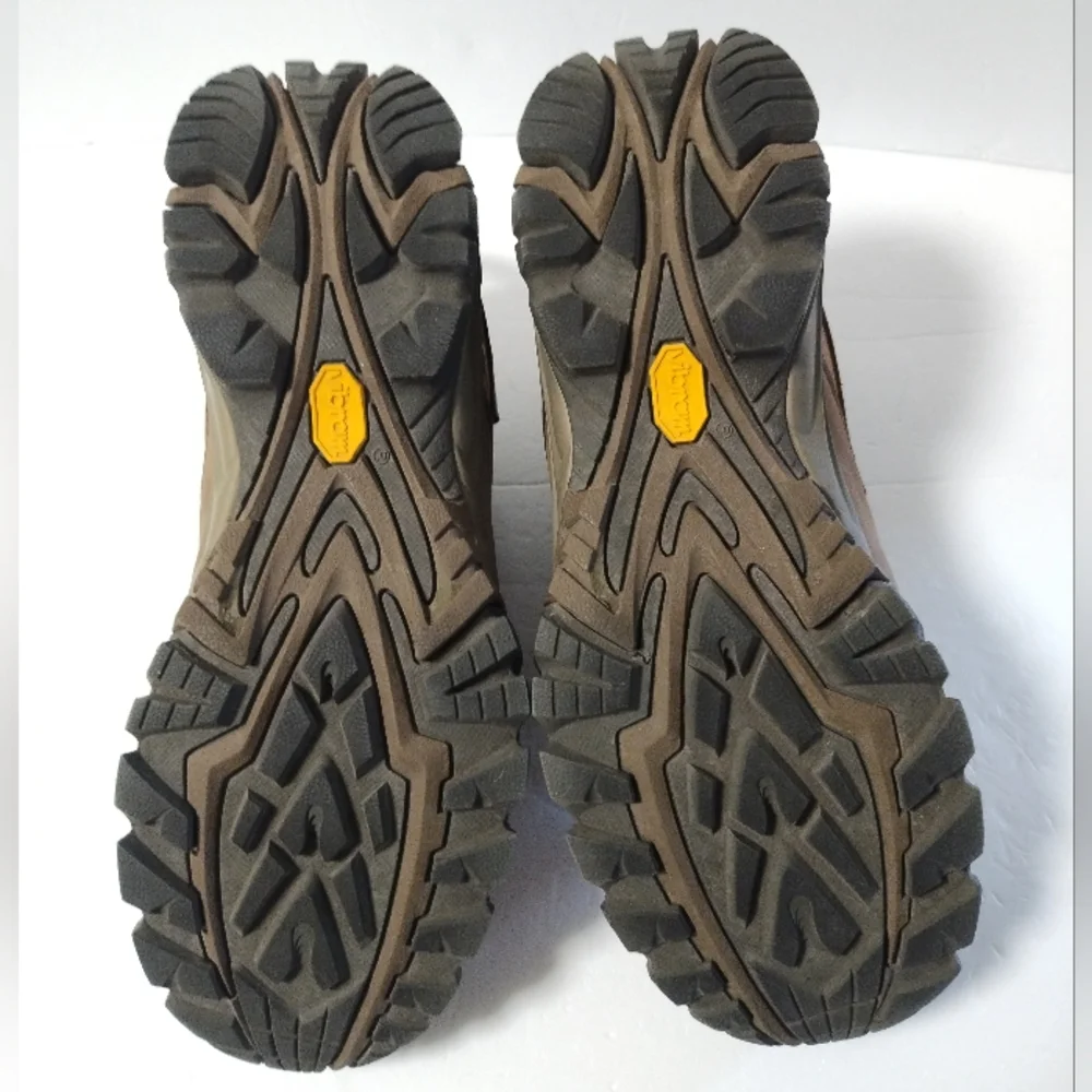 Vasque Mantra 2.0 Gore-Tex Outdoor Hiking Walking Shoe Women’s 8.5M